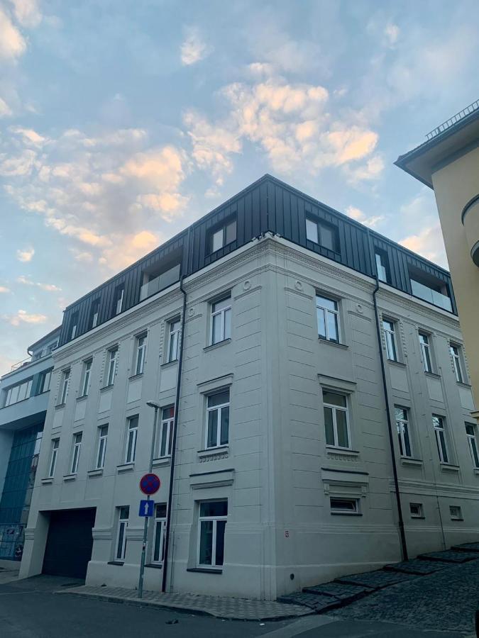 Bl - The Penthouse, 24Hr Self Check-In, 2 Bedrooms, Fireplace, Ac, Panoramic View From Main Balcony, 3-Minute Walk To City Center Banska Bystrica Exterior photo